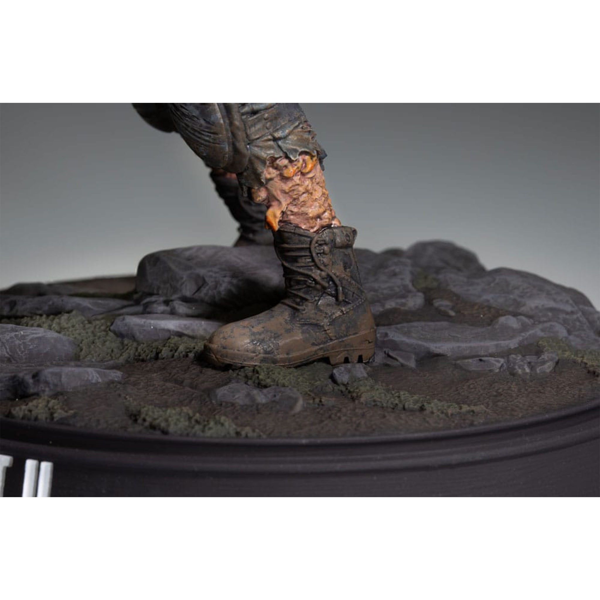 The Last of Us Part II Armored Clicker Dark Horse Collectibles Statue