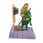 The Simpsons Skinner and Edna Krabapple Gentle Giant Busts Ups Mini Diorama