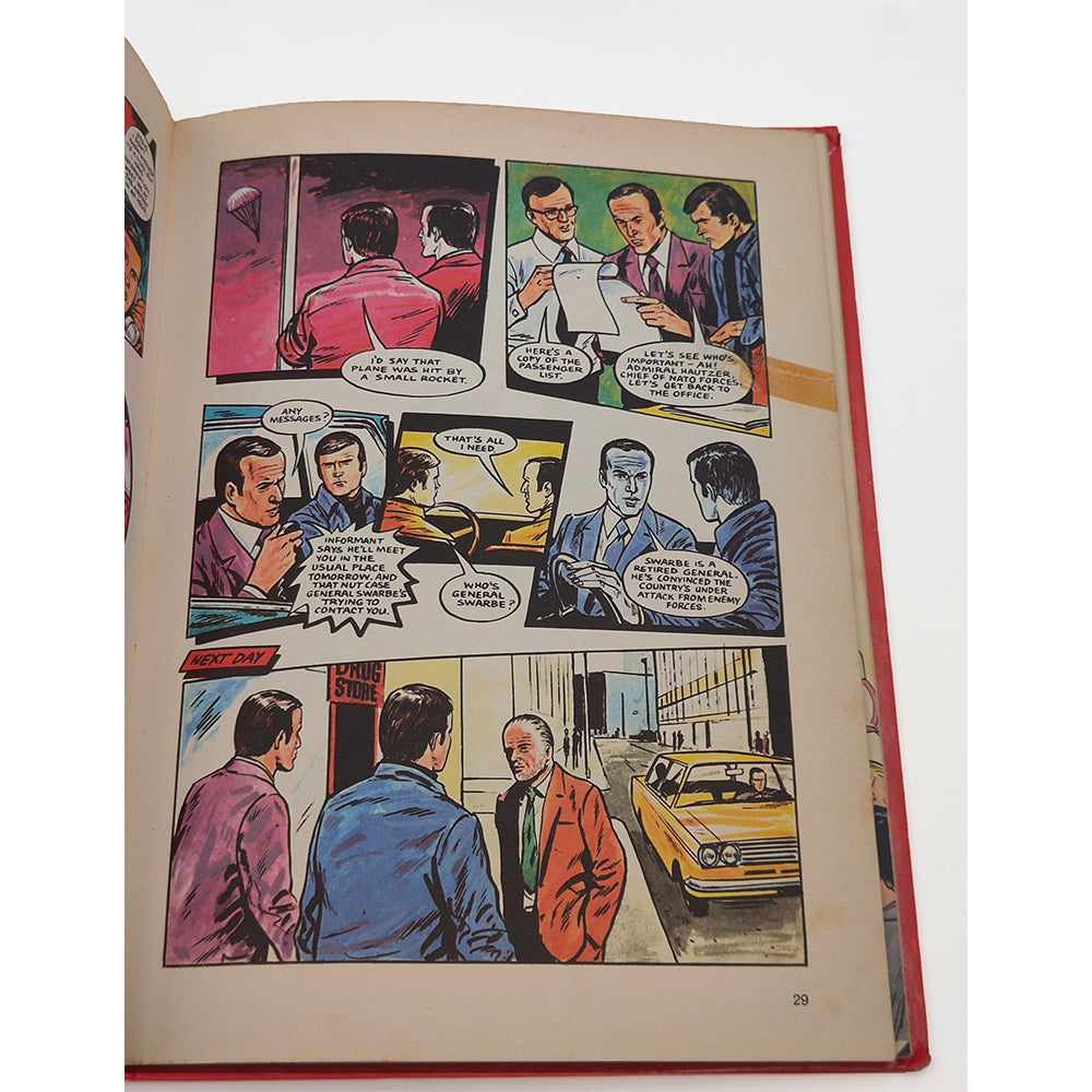 The Six Million Dollar Man Annual 1977 - Vintage Hardcover Book – Six Million Dollar Man, Vintage Brands, -, 1977, pre-owned collector piece, Uncanny Collectibles Dublin Ireland