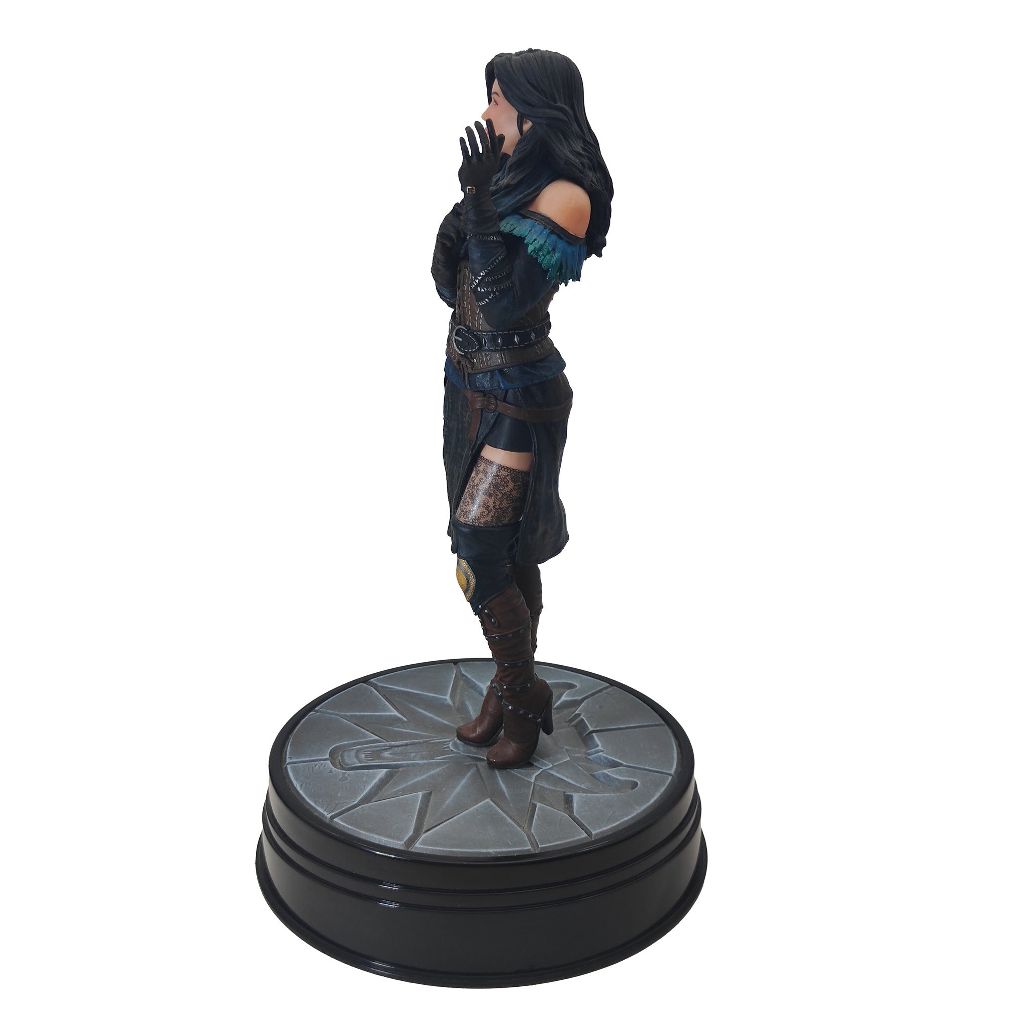 The Witcher 3 The Wild Hunt Yennefer of Vengerberg Dark Horse Deluxe Statue – Video Game Characters, Dark Horse Collectibles, 23 cm, pre-owned collector piece, Uncanny Collectibles Dublin Ireland