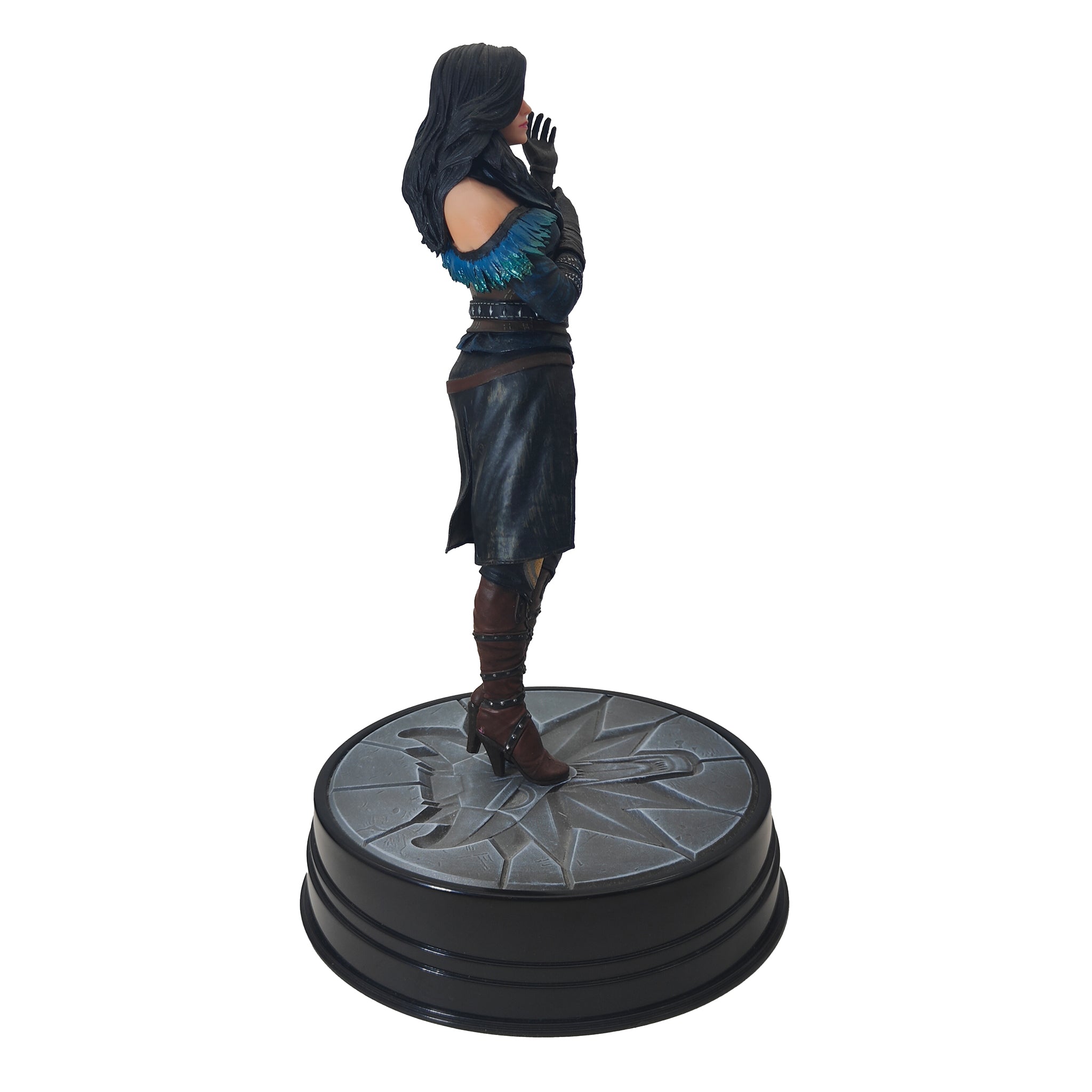 The Witcher 3 The Wild Hunt Yennefer of Vengerberg Dark Horse Deluxe Statue – Video Game Characters, Dark Horse Collectibles, 23 cm, pre-owned collector piece, Uncanny Collectibles Dublin Ireland