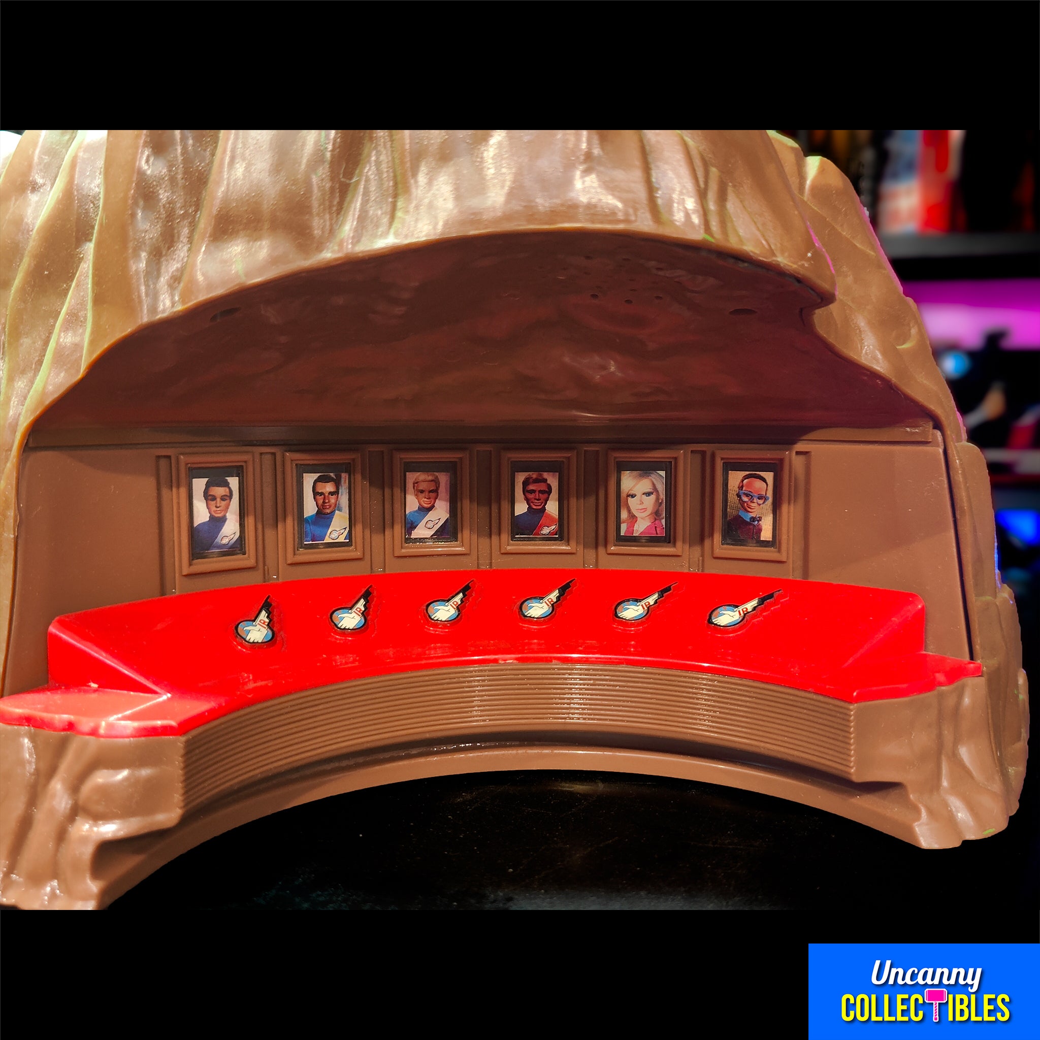 Thunderbirds Tracy Island Electronic Playset Vivid Imagination 2000 – Thunderbirds, Vivid Imaginations, 40 cm, 2000, pre-owned collector piece, Uncanny Collectibles Dublin Ireland