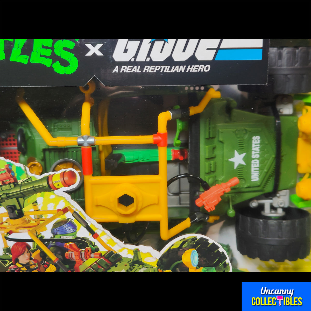 TMNT x GI Joe AWE Shell-Striker April O'Neil as Scarlett Playmates Vehicle - photo 3 of 20