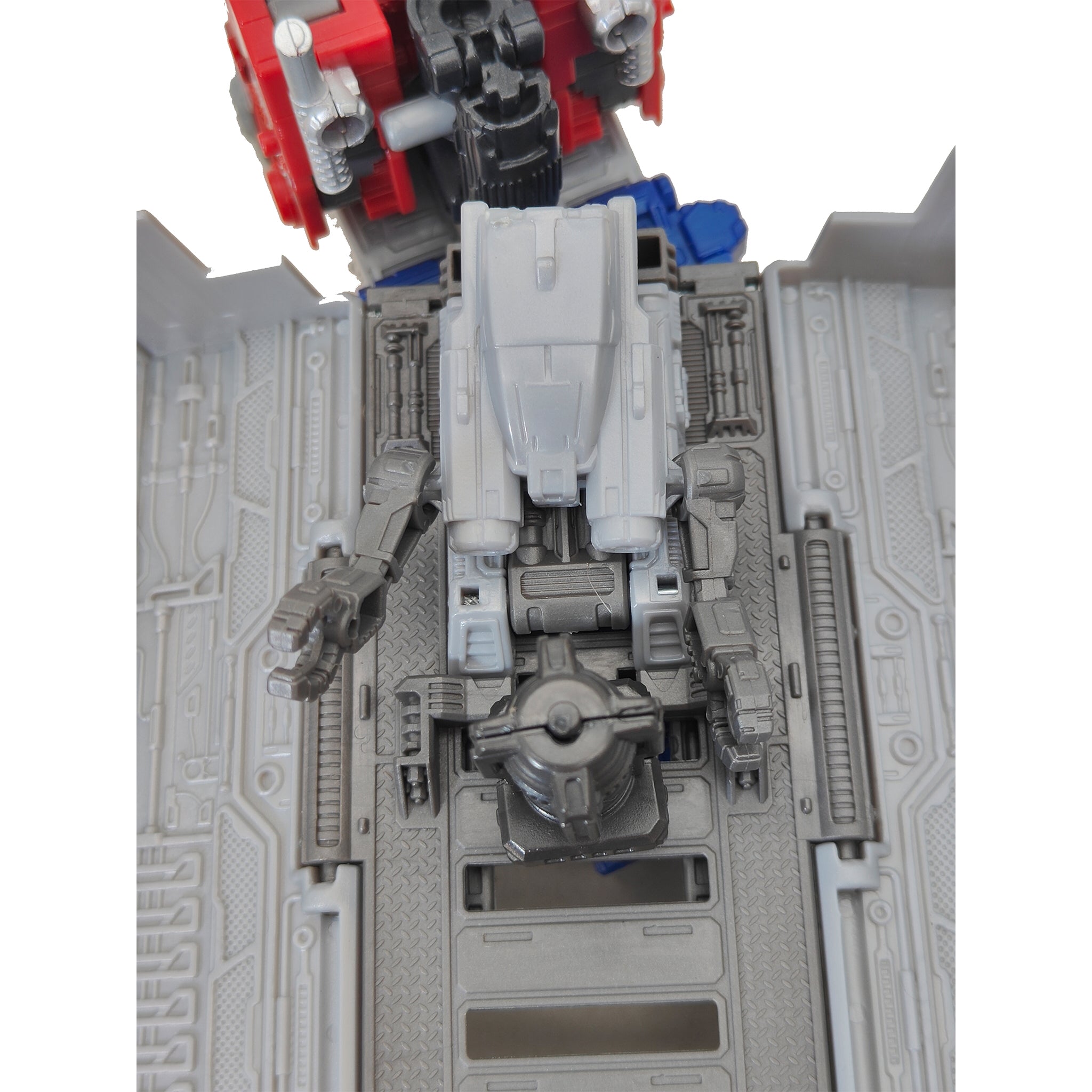Transformers Generations Earthrise War for Cybertron Optimus Prime Leader Class