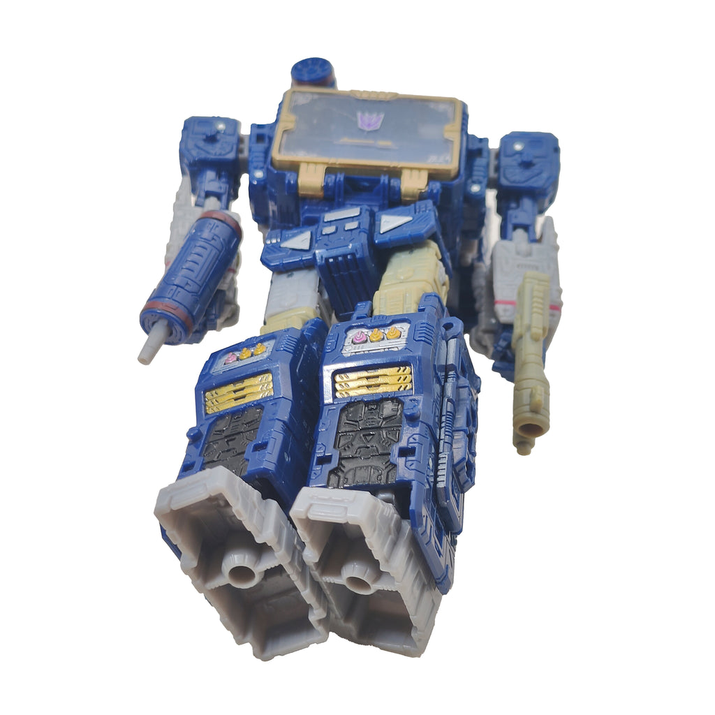 Transformers Generations Legacy Soundwave Voyager Class