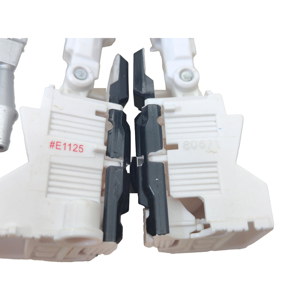 Transformers Generations Power of the Primes Autobot Jazz Deluxe Class