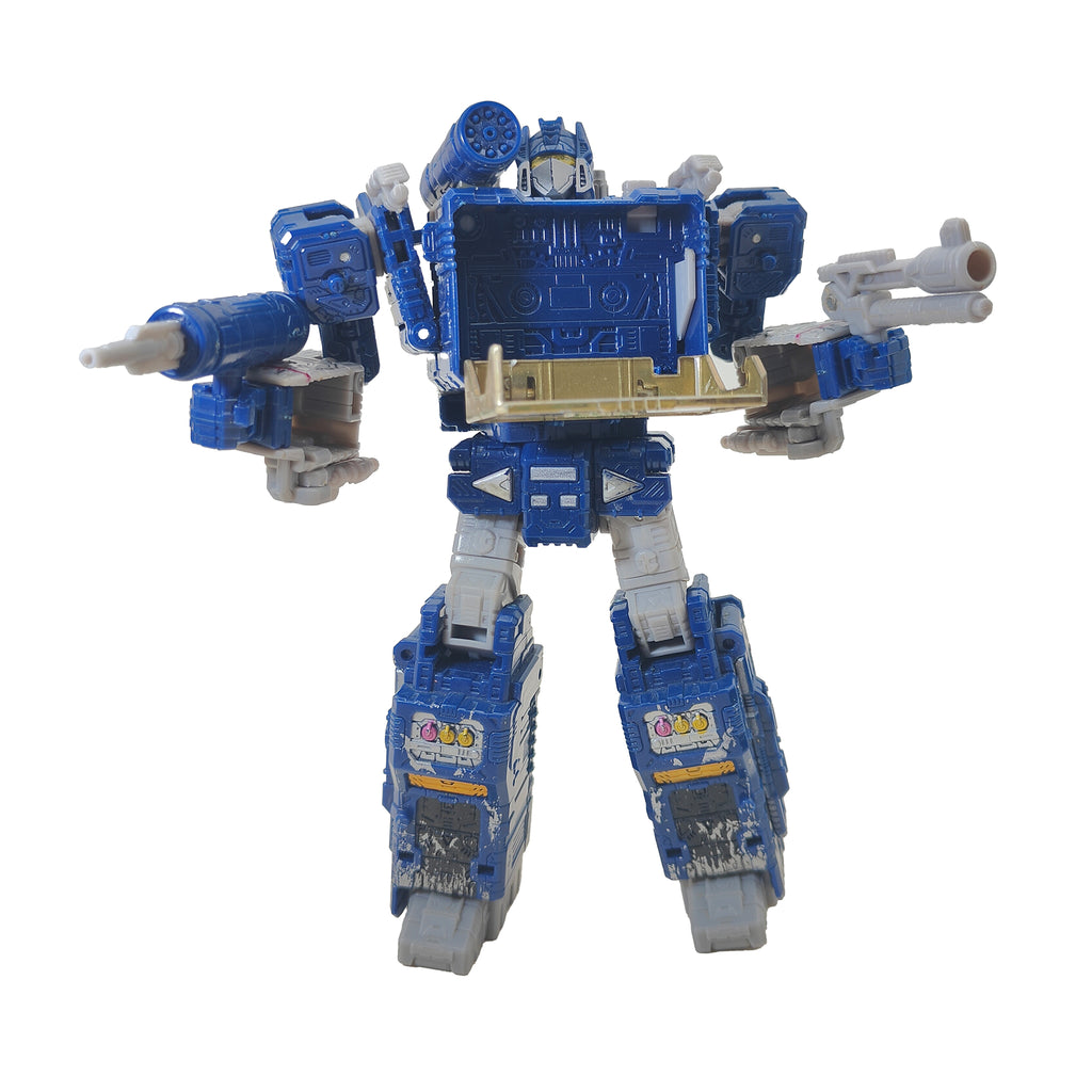 Transformers Generations Siege War for Cybertron Soundwave Voyager Class
