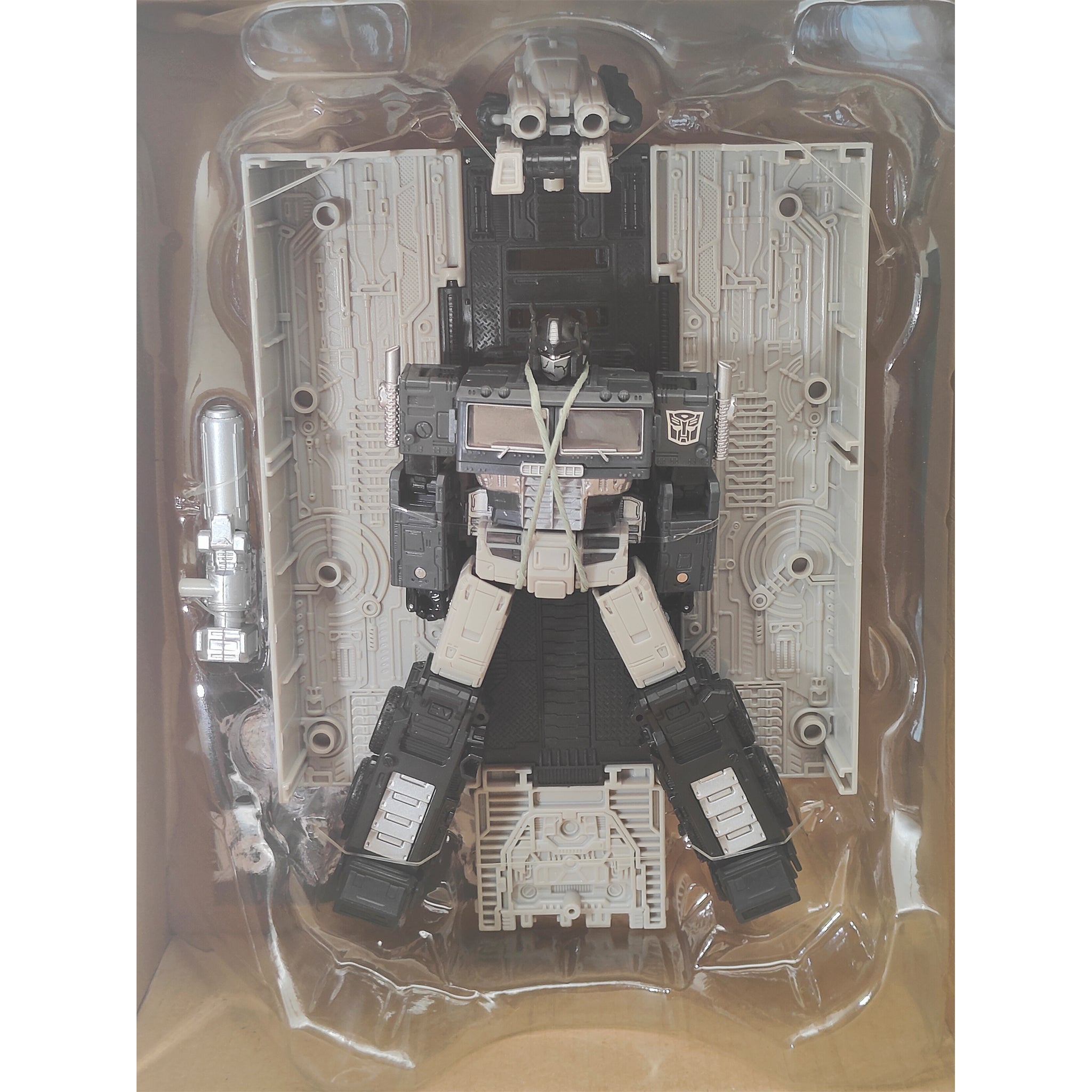 Transformers War for Cybertron Earthrise Alternate Universe Optimus Prime Action Figure Hasbro 2020 Exclusive – Transformers, Hasbro, 18 cm, 2020, pre-owned collector piece, Uncanny Collectibles Dublin Ireland