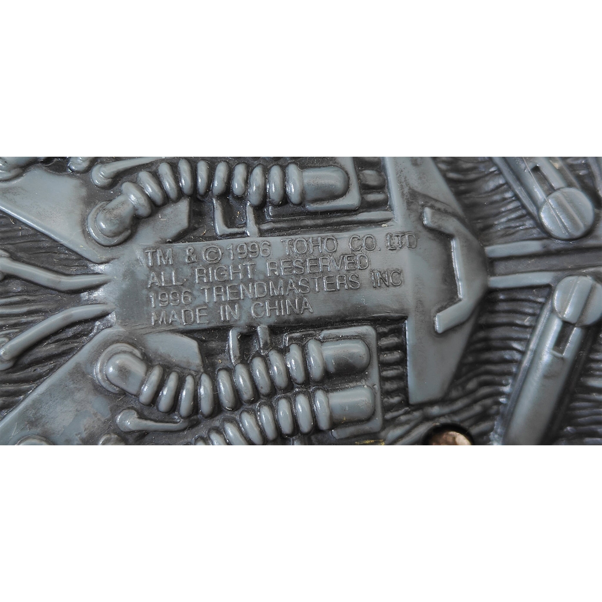 Trendmasters Godzilla Doom Island Kumonga Battle Armour Action Figure 1997