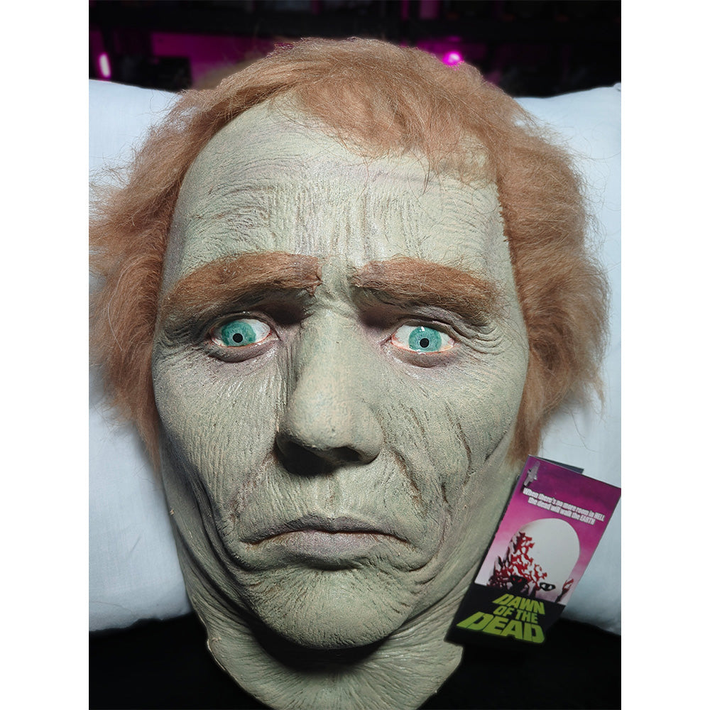 Dawn Of The Dead Roger Pillow Pal Trick or Treat Studios 1:1 Scale Prop Replica – Dawn of the Dead, Trick or Treat Studios, 35 cm, 2019, brand new collector item, Uncanny Collectibles Dublin Ireland