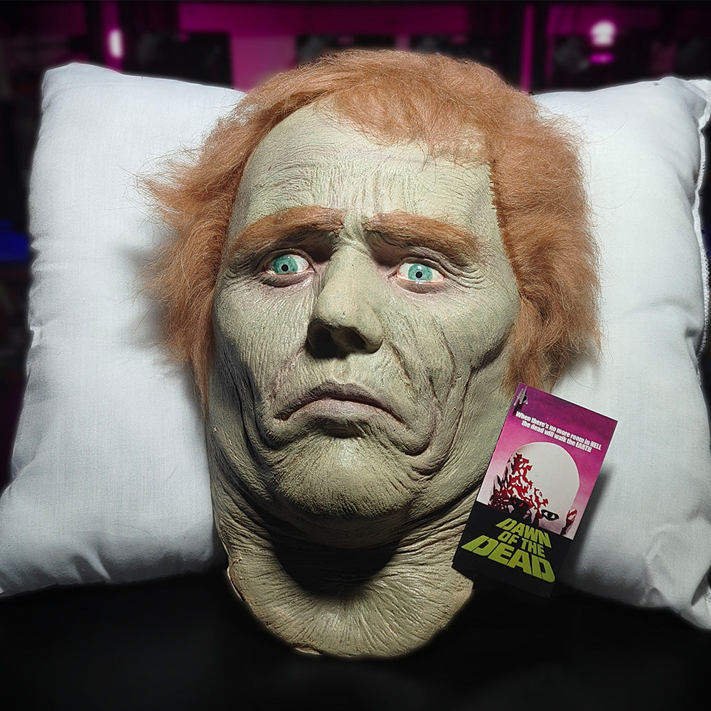Dawn Of The Dead Roger Pillow Pal Trick or Treat Studios 1:1 Scale Prop Replica – Dawn of the Dead, Trick or Treat Studios, 35 cm, 2019, brand new collector item, Uncanny Collectibles Dublin Ireland