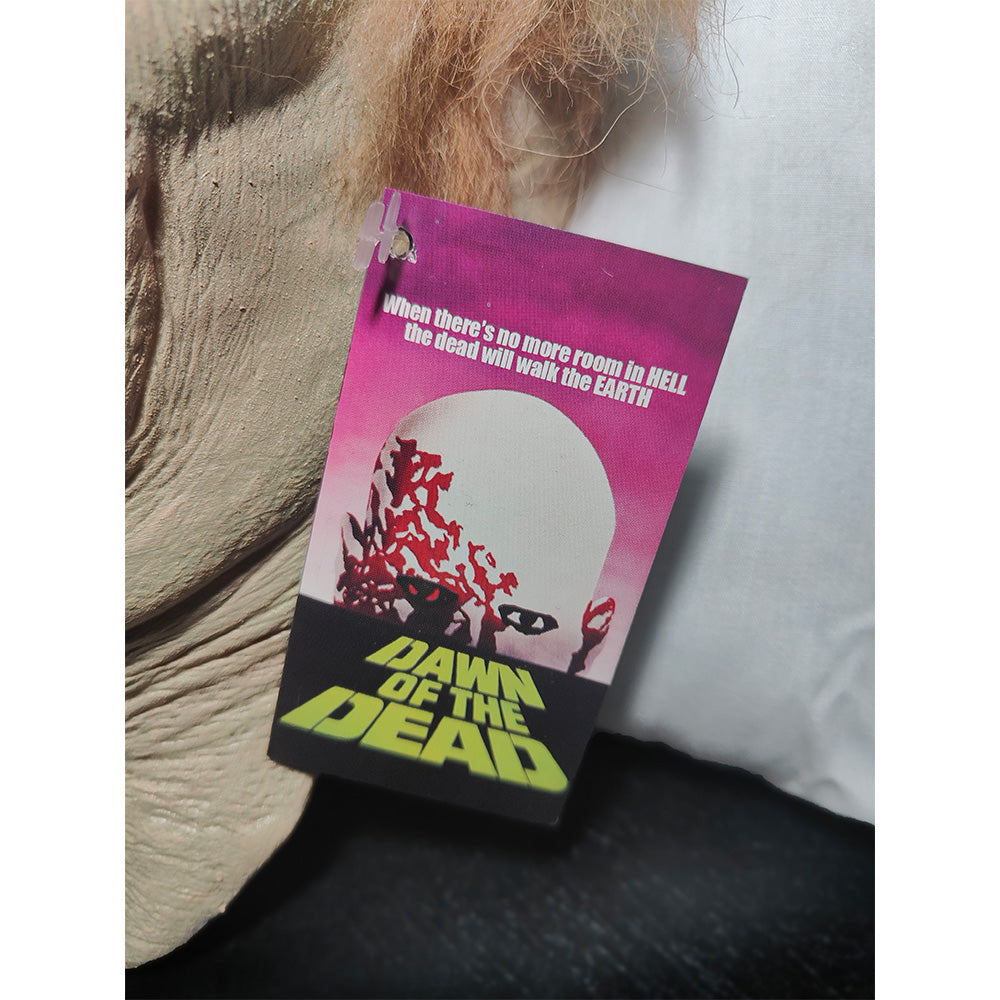 Dawn Of The Dead Roger Pillow Pal Trick or Treat Studios 1:1 Scale Prop Replica – Dawn of the Dead, Trick or Treat Studios, 35 cm, 2019, brand new collector item, Uncanny Collectibles Dublin Ireland