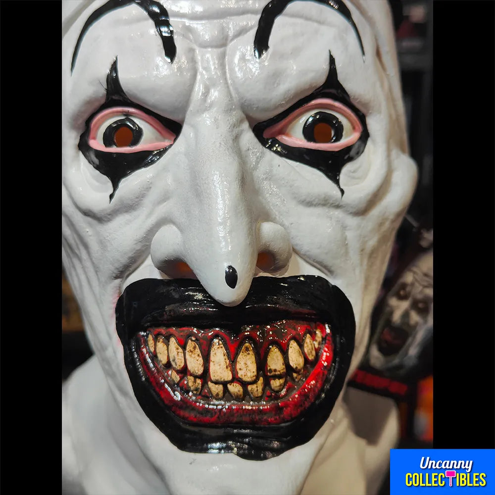 Terrifier Art the Clown Trick Or Treat Studios Full Head Latex Mask – Terrifier, Trick or Treat Studios, 35 cm, 2024, brand new collector item, Uncanny Collectibles Dublin Ireland