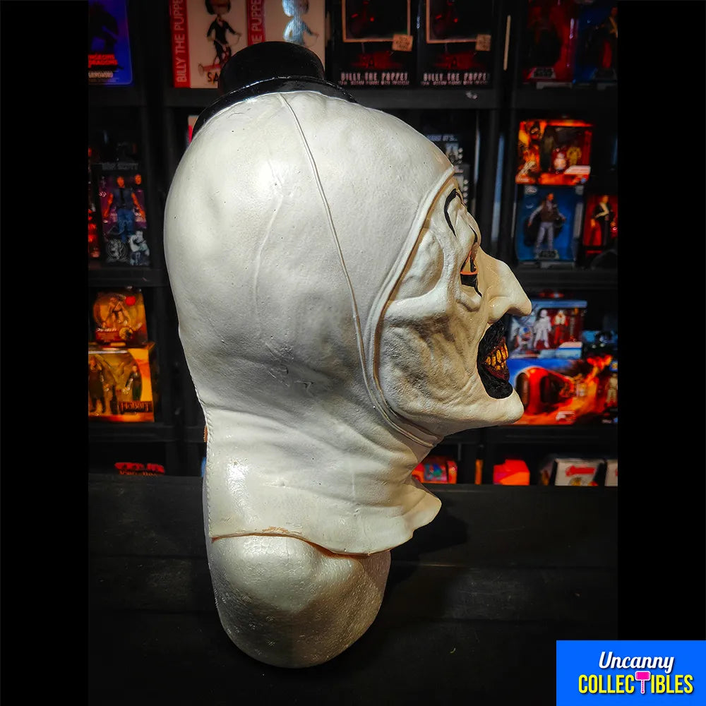 Terrifier Art the Clown Trick Or Treat Studios Full Head Latex Mask – Terrifier, Trick or Treat Studios, 35 cm, 2024, brand new collector item, Uncanny Collectibles Dublin Ireland