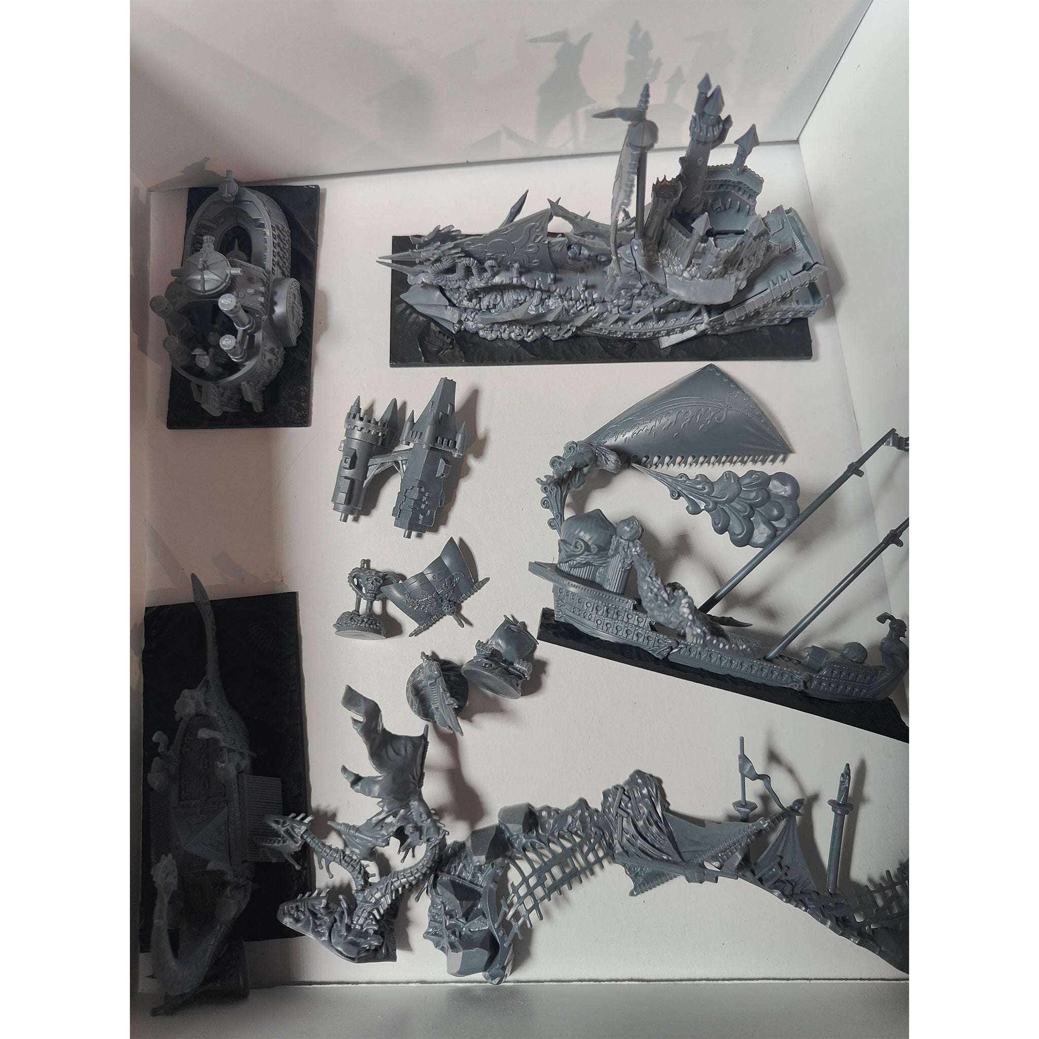 Warhammer Dreadfleet Games Workshop 2011Â  DF-01-60 Incomplete – Warhammer 40k, Games Workshop, -, 2011, pre-owned collector piece, Uncanny Collectibles Dublin Ireland